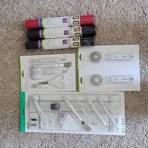 NWT Lot of Cricut bundle